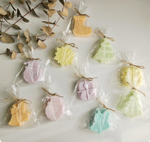 Cargar imagen en el visor de la galería, Jabones Navidad