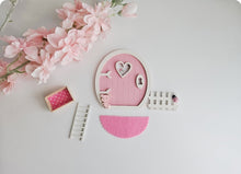 Cargar imagen en el visor de la galería, Puerta del Ratoncito Pérez (Modelo Silvia)