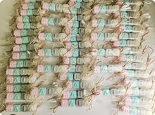 Cargar imagen en el visor de la galería, Jabones Personalizados Caramelo