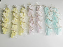 Cargar imagen en el visor de la galería, Jabones Letras XL