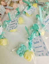 Cargar imagen en el visor de la galería, Figura + Inicial bolsita