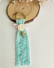 Cargar imagen en el visor de la galería, Llaveros encaje