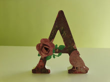 Cargar imagen en el visor de la galería, Letras Personalizadas Scrap (Modelo Silvia)