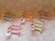 Cargar imagen en el visor de la galería, Jabones Personalizados Caramelo