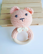 Cargar imagen en el visor de la galería, Sonajero amigurumi animales