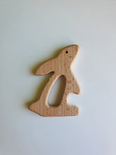 Cargar imagen en el visor de la galería, Mordedores de Madera para Chupeteros