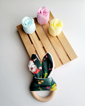 Cargar imagen en el visor de la galería, Mordedor Orejas de Conejo