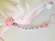 Cargar imagen en el visor de la galería, Chupetero Personalizado (Modelo Mariposa)