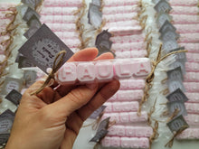 Cargar imagen en el visor de la galería, Jabones Personalizados Caramelo