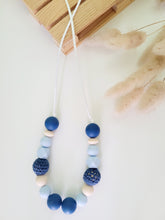 Cargar imagen en el visor de la galería, Collar de Lactancia Hestia