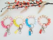 Cargar imagen en el visor de la galería, Pulseras llaveros Mamá