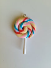 Cargar imagen en el visor de la galería, Colgante piruleta