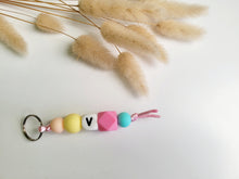 Cargar imagen en el visor de la galería, Llaveros - Identificador de mochila Inicial