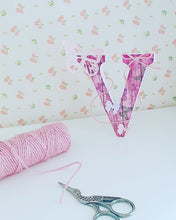 Cargar imagen en el visor de la galería, Letras Personalizadas Scrap (Modelo Silvia)