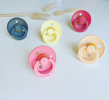 Cargar imagen en el visor de la galería, Chupetes Bibs 6-18