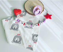 Cargar imagen en el visor de la galería, Chupeteros Personalizados