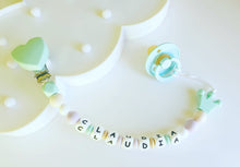 Cargar imagen en el visor de la galería, Chupeteros Personalizados