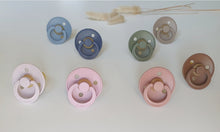 Cargar imagen en el visor de la galería, Chupetes Bibs 6-18