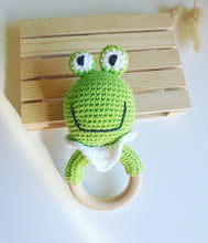 Cargar imagen en el visor de la galería, Sonajero amigurumi animales