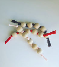 Cargar imagen en el visor de la galería, Juguete bolas y nudos