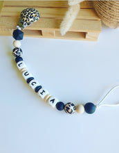 Cargar imagen en el visor de la galería, Chupeteros Animal Print