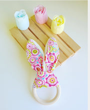 Cargar imagen en el visor de la galería, Juguetes gimnasio Montessori Orejas conejo