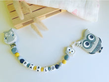 Cargar imagen en el visor de la galería, Chupetero mordedor Personalizado (Modelo Búho)