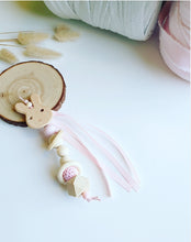 Cargar imagen en el visor de la galería, Sonajero/mordedor Rabbit and Cat