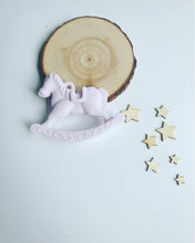 Cargar imagen en el visor de la galería, Jabón Caballo balancín