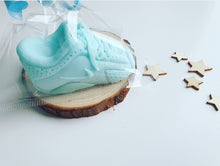 Cargar imagen en el visor de la galería, Jabón Zapatillas