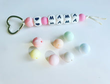 Cargar imagen en el visor de la galería, Llaveros Día de la madre ( mod. Aguas )