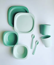 Cargar imagen en el visor de la galería, Vajilla 8 Piezas Nip Green