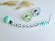 Cargar imagen en el visor de la galería, Chupeteros Personalizados