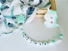 Cargar imagen en el visor de la galería, Chupetero mordedor Personalizado (Modelo Unicornio)