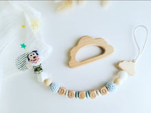 Cargar imagen en el visor de la galería, Chupeteros Personalizados Letras de madera