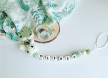 Cargar imagen en el visor de la galería, Chupeteros primera etapa conejo/elefante crochet