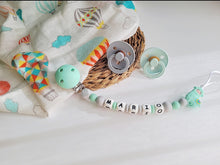 Cargar imagen en el visor de la galería, Chupeteros Personalizados