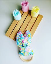 Cargar imagen en el visor de la galería, Mordedor Orejas de Conejo