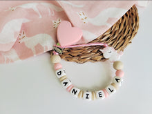 Cargar imagen en el visor de la galería, Chupeteros Personalizados