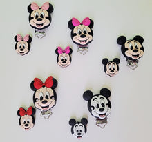 Cargar imagen en el visor de la galería, Chupetero Personalizado ( Modelo Minnie y Mickey )
