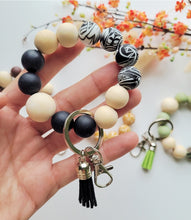 Cargar imagen en el visor de la galería, Pulsera llavero estampado Mamá