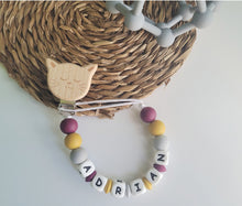 Cargar imagen en el visor de la galería, Chupeteros Personalizados