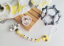 Cargar imagen en el visor de la galería, Chupetero Personalizado ( Modelo Coche )