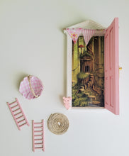 Cargar imagen en el visor de la galería, Puerta del Ratoncito Pérez (Modelo Sheila)