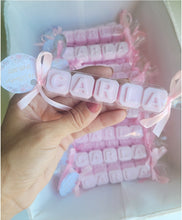 Cargar imagen en el visor de la galería, Jabones Personalizados Caramelo