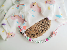 Cargar imagen en el visor de la galería, Chupetero Personalizado ( Modelo Dumbo )