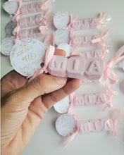 Cargar imagen en el visor de la galería, Jabones Personalizados Caramelo
