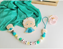 Cargar imagen en el visor de la galería, Chupetero Personalizado ( Modelo Elsa )