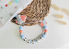Cargar imagen en el visor de la galería, Chupetero Personalizado ( Modelo Dumbo )