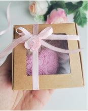 Cargar imagen en el visor de la galería, Jabón Corazón de rosas